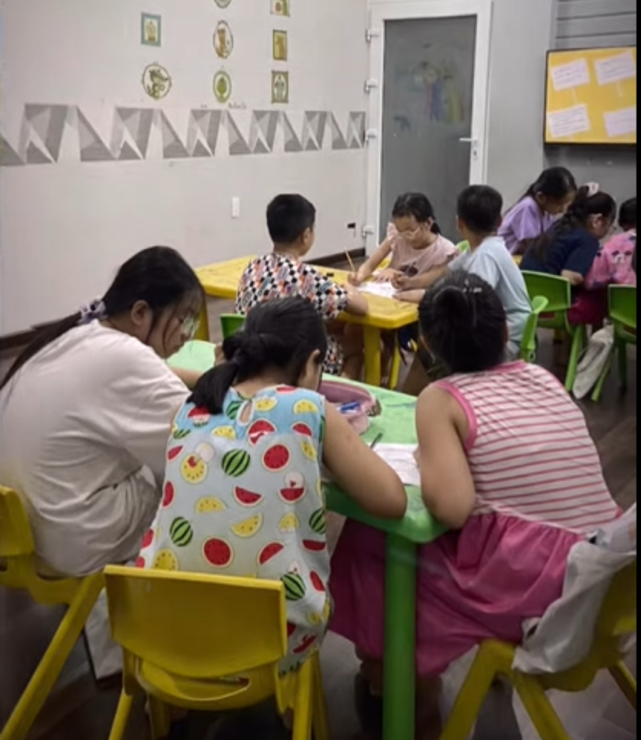 Dạy kèm tiếng anh tiểu học Hòa Xuân